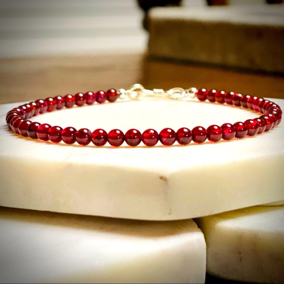 Garnet Bead Bracelet in Sterling Silver Red Gemstone - Picture 1 of 5